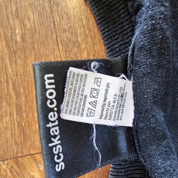 Santa Cruz Skate Alstyle Black Long Sleeve Tshirt Eric Dressen Roses Mens M - Picture 3 of 11